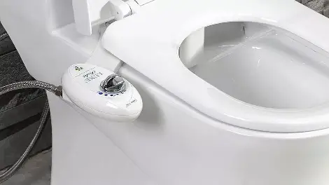 luxe bidet toilet seat doesn't fit
